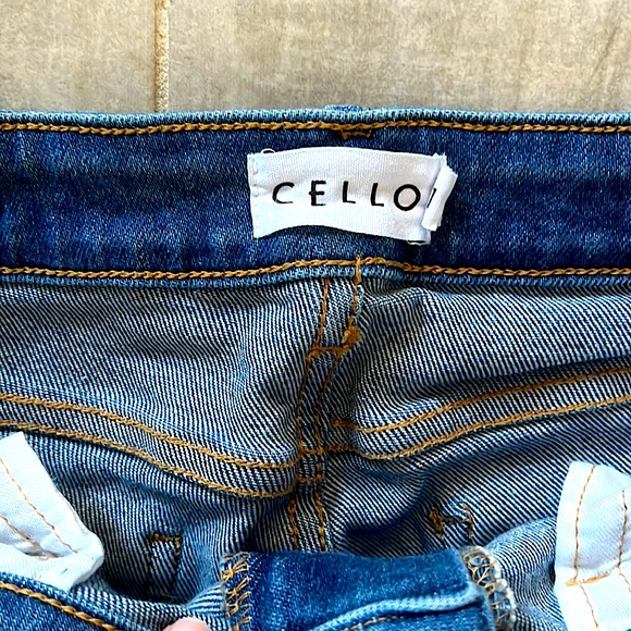 NWOT Cello High Waist Flare Jeans - Picture 5 of 12